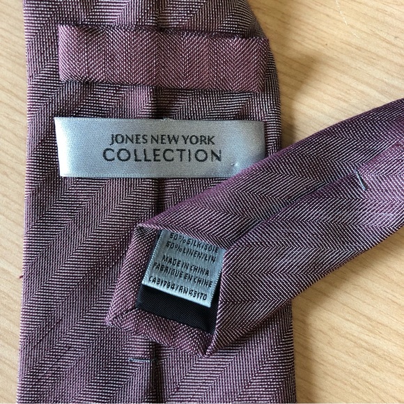 💕2/$30💕Jones New York Collection Silk/Linen Chevron Pattern Tie - Picture 5 of 6